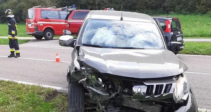 Pieve di Bono, schianto sulla statale del Caffaro: sei feriti, il più grave un dodicenne