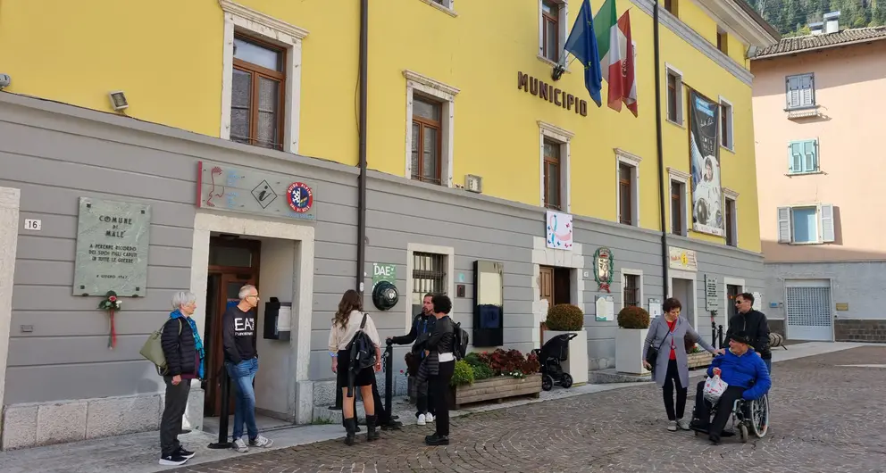 Val di Sole, un plebiscito per dire no agli orsi: contrario il 98% dei votanti