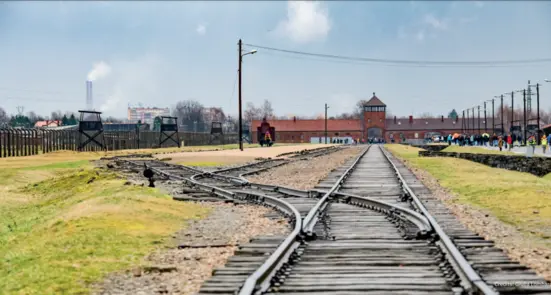 Memoria dell'orrore, viaggio ad Auschwitz e Cracovia per 175 giovani trentini