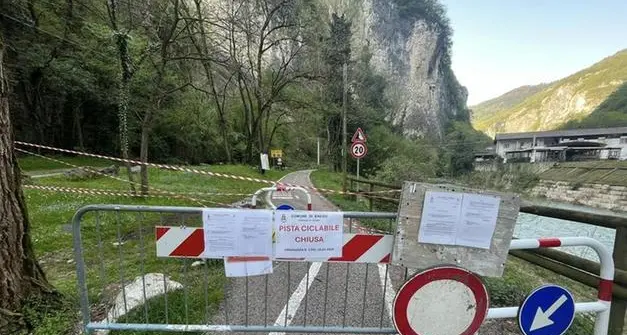Stanziati i soldi per rispristinare la ciclabile distrutta dalla mega frana vicino a Primolano