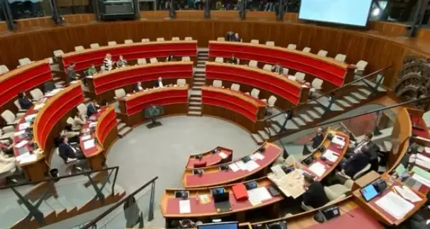 Valdastico, in consiglio ancora ostruzionismo: restano da votare 1.801 odg