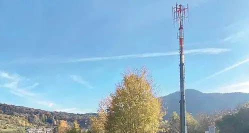 Montevaccino, installata la mega antenna: ma la polemica continua