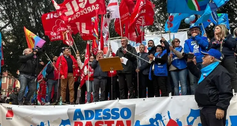 Venerdì lo sciopero generale, a Trento corteo in centro e stop del trasporto locale