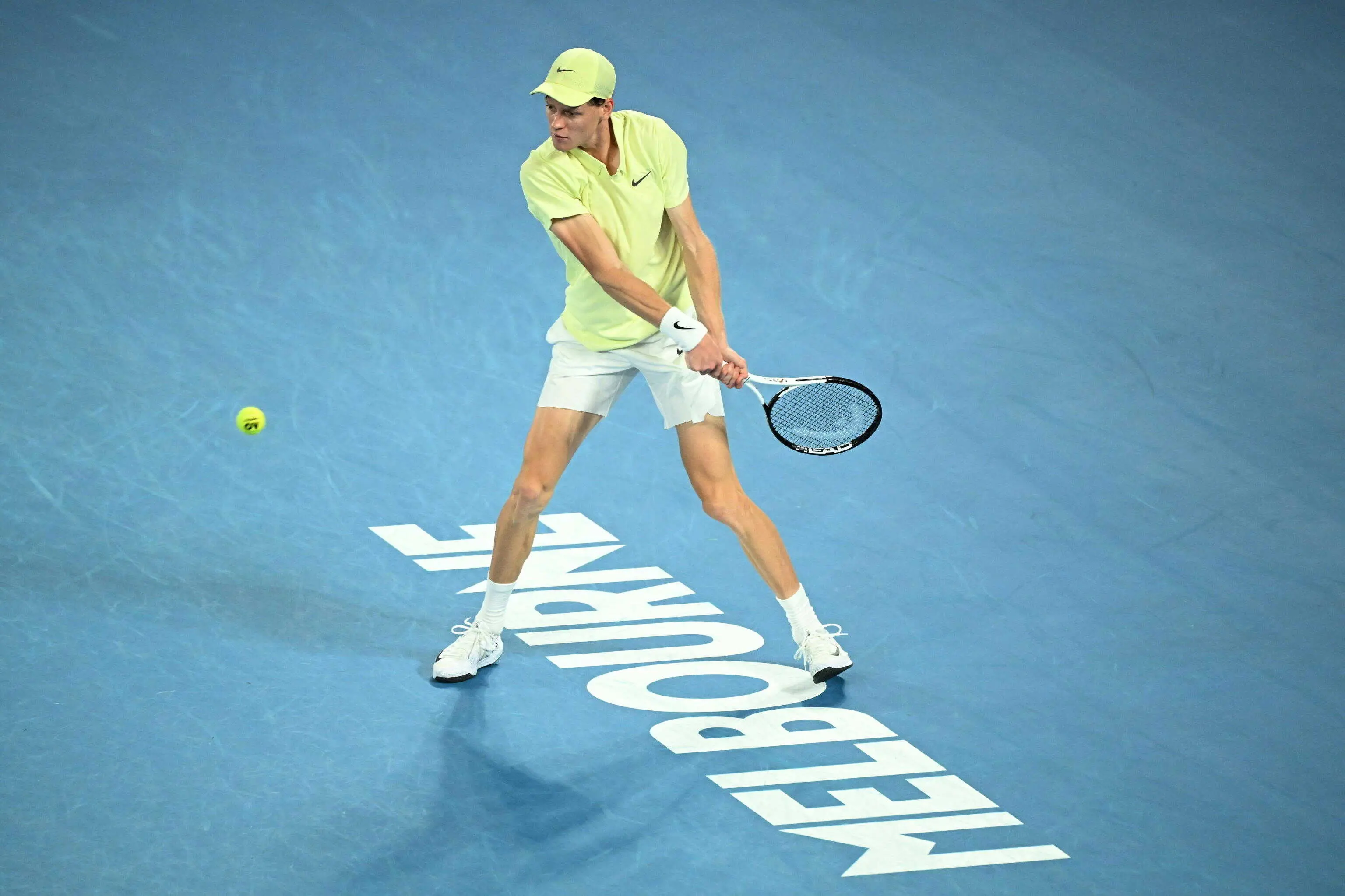 epa11849308 Jannik Sinner of Italy in action during the Men's Singles Semifinals match against Ben Shelton of USA at the Australian Open tennis tournament in Melbourne, Australia, 24 January 2025. EPA/JAMES ROSS AUSTRALIA AND NEW ZEALAND OUT