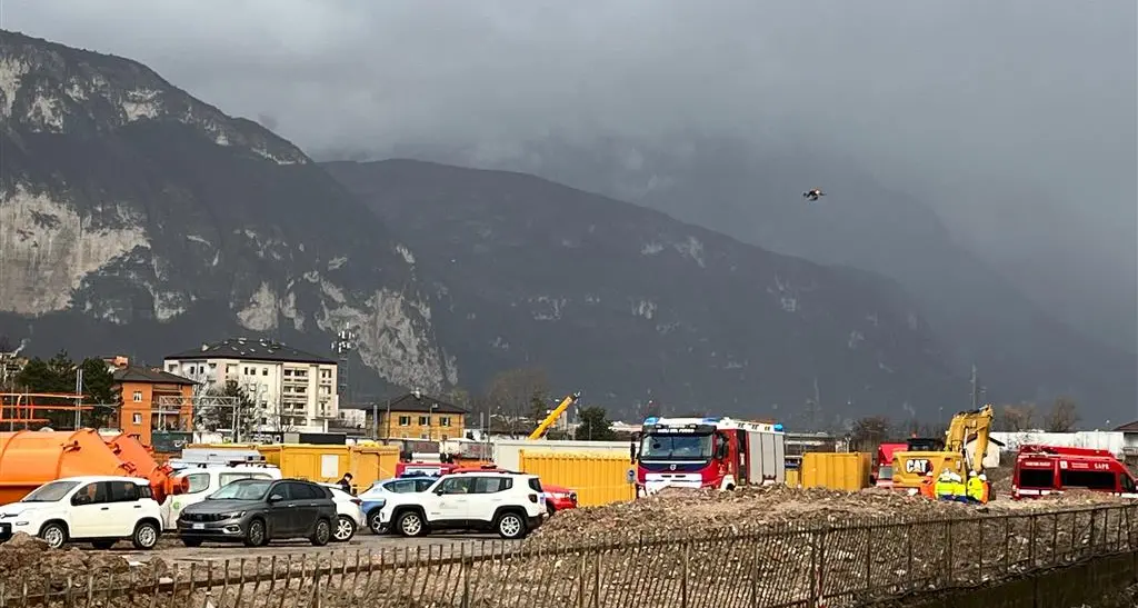 Allarme al cantiere del bypass a Trento nord: trovato un ordigno bellico