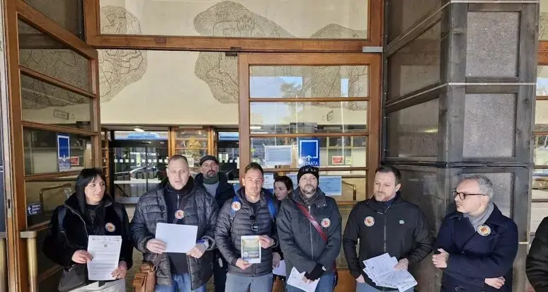 \"La violenza non prende il treno\", mobilitazione contro le aggressioni
