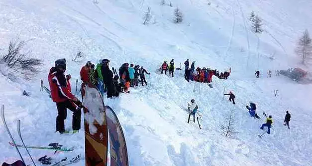 Strati di neve instabile, attenzione al pericolo valanghe