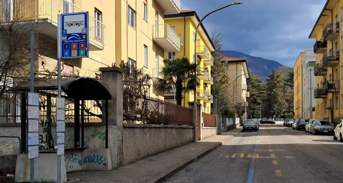 Passeggeri molesti sul bus: un altro autista aggredito