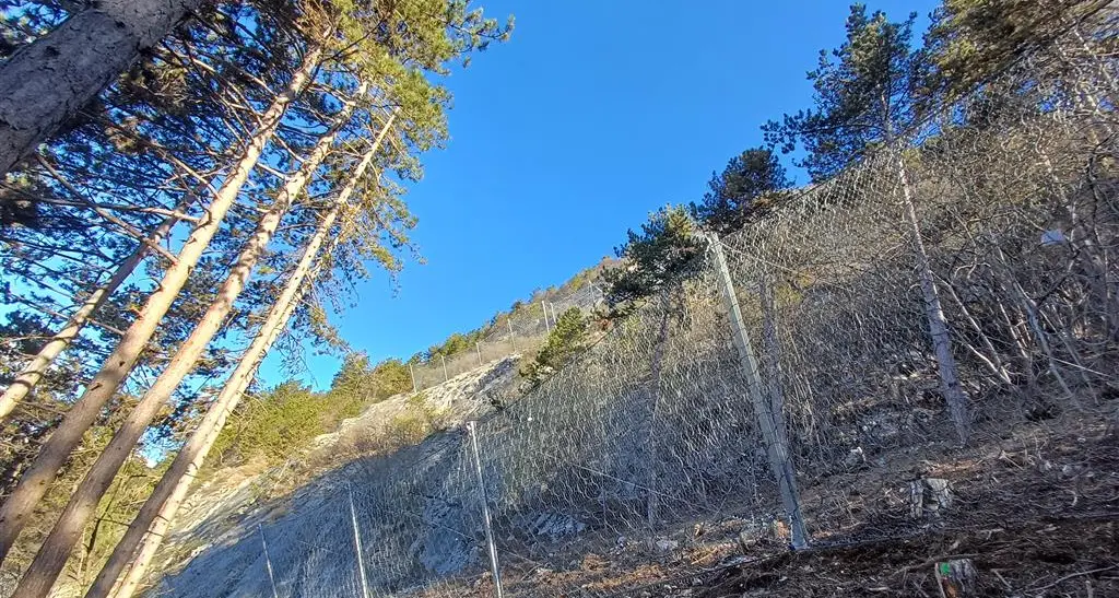 Calisio, il ritorno di strade forestali e sentieri dopo la messa in sicurezza delle rocce