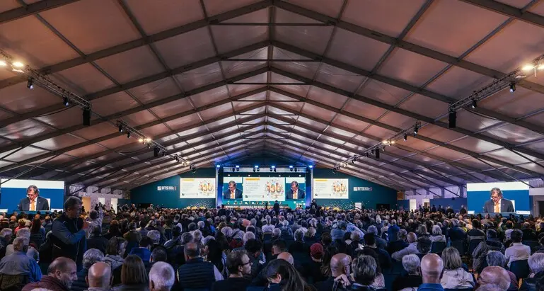 La mega assemblea della Banca per il Trentino Alto Adige: aumentano clienti, soci e utili