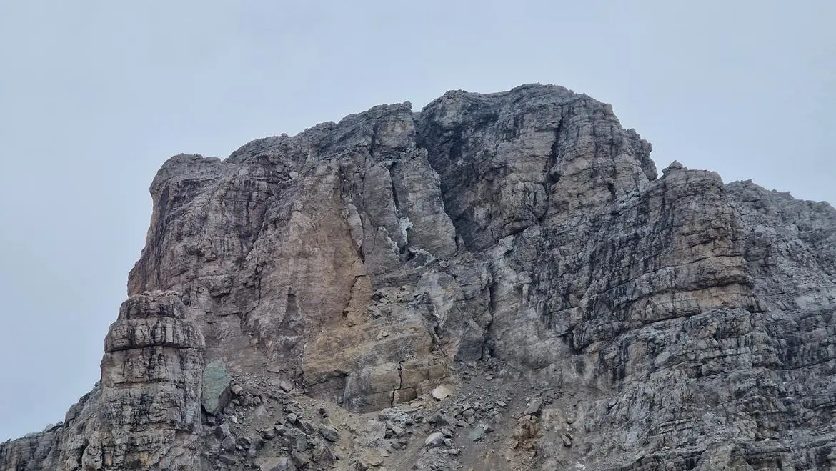 Frane - Brenta - Cima Falkner perde i pezzi