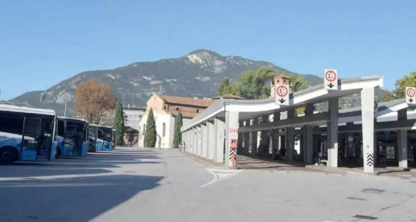 Trento, il Comune punta sul piazzale della stazione delle autocorriere per fiere e mercati