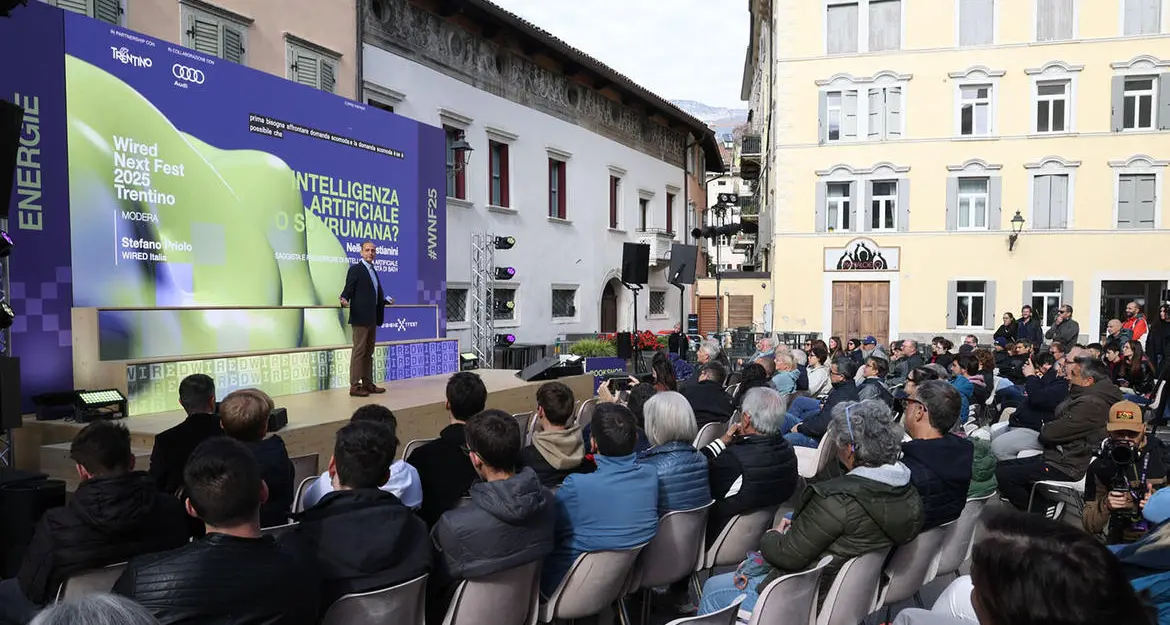 Wired Next Fest di Rovereto entra nel vivo: “L’intelligenza artificiale può superare l’uomo, futuro al bivio”