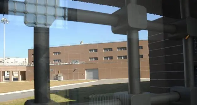 Aggressione in carcere a Trento: due agenti feriti e detenuti trasferiti