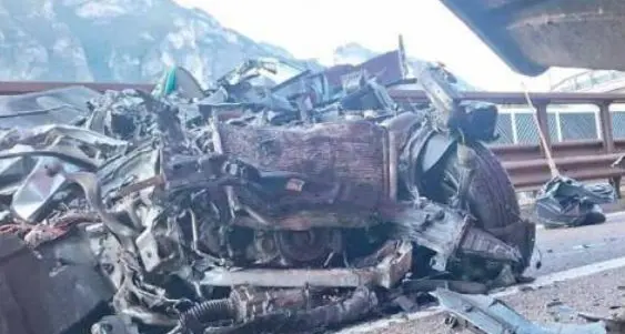 Due vite spezzate sull'A22: Merano piange la ventuduenne Lea Paris Oberleiter