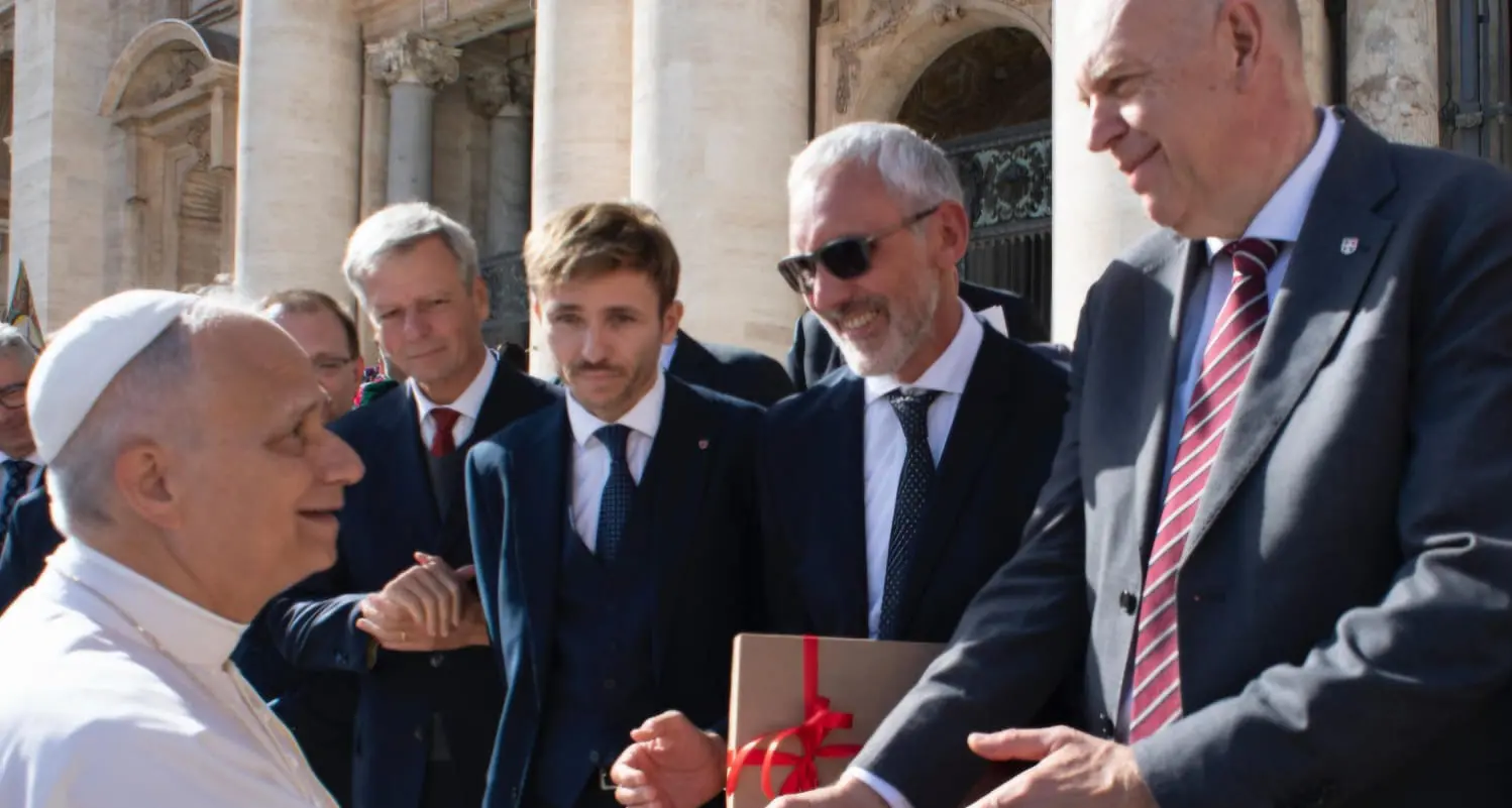 Paccher incontra Papa Leone in Vaticano e presenta il volume su Angelo Confalonieri