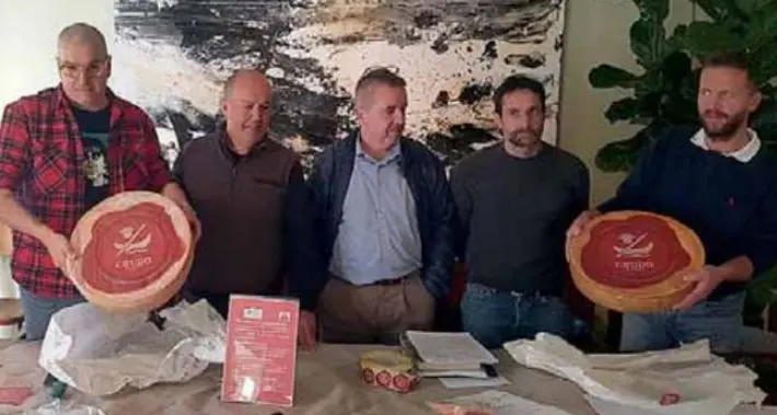 Formaggio a latte crudo, farlo più sicuro si può