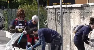 Plastic Free e Comune di Trento, rinnovato il patto: raccolte oltre 2 tonnellate di rifiuti
