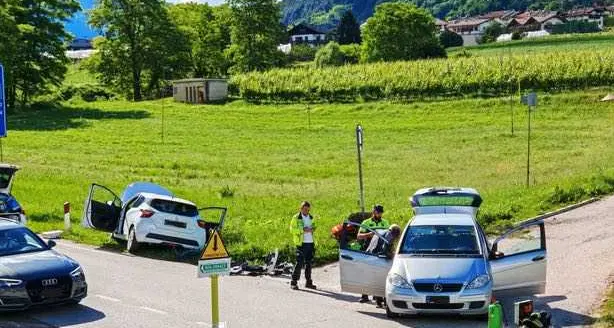 Vigolana, scontro tra due auto venerdì pomeriggio: coinvolte quattro persone