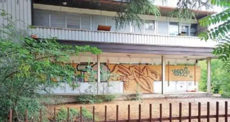 Occupano capannoni dismessi come casa, processo chiuso per tenuità del fatto