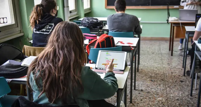 Itet Fontana. scrutini a rischio rinvio per sciopero