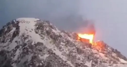 Adamello, Capanna Lagoscuro distrutta dalle fiamme: si pensa a un fulmine