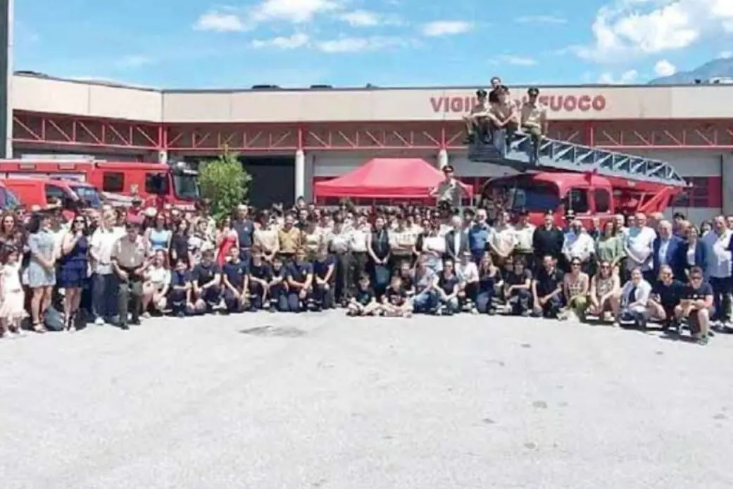 Riva, boom di chiamate involontarie ai 112: «Pesano sul lavoro dei vigili del fuoco»