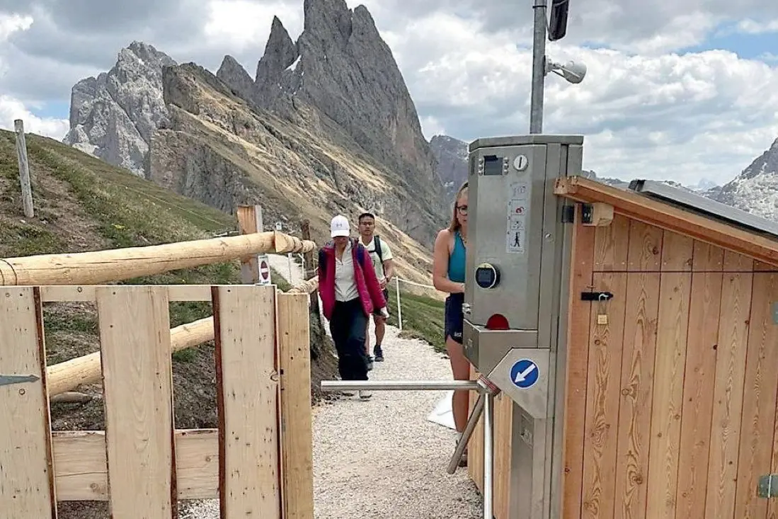 Rispunta il tornello in Val Gardena: 5 euro al Seceda