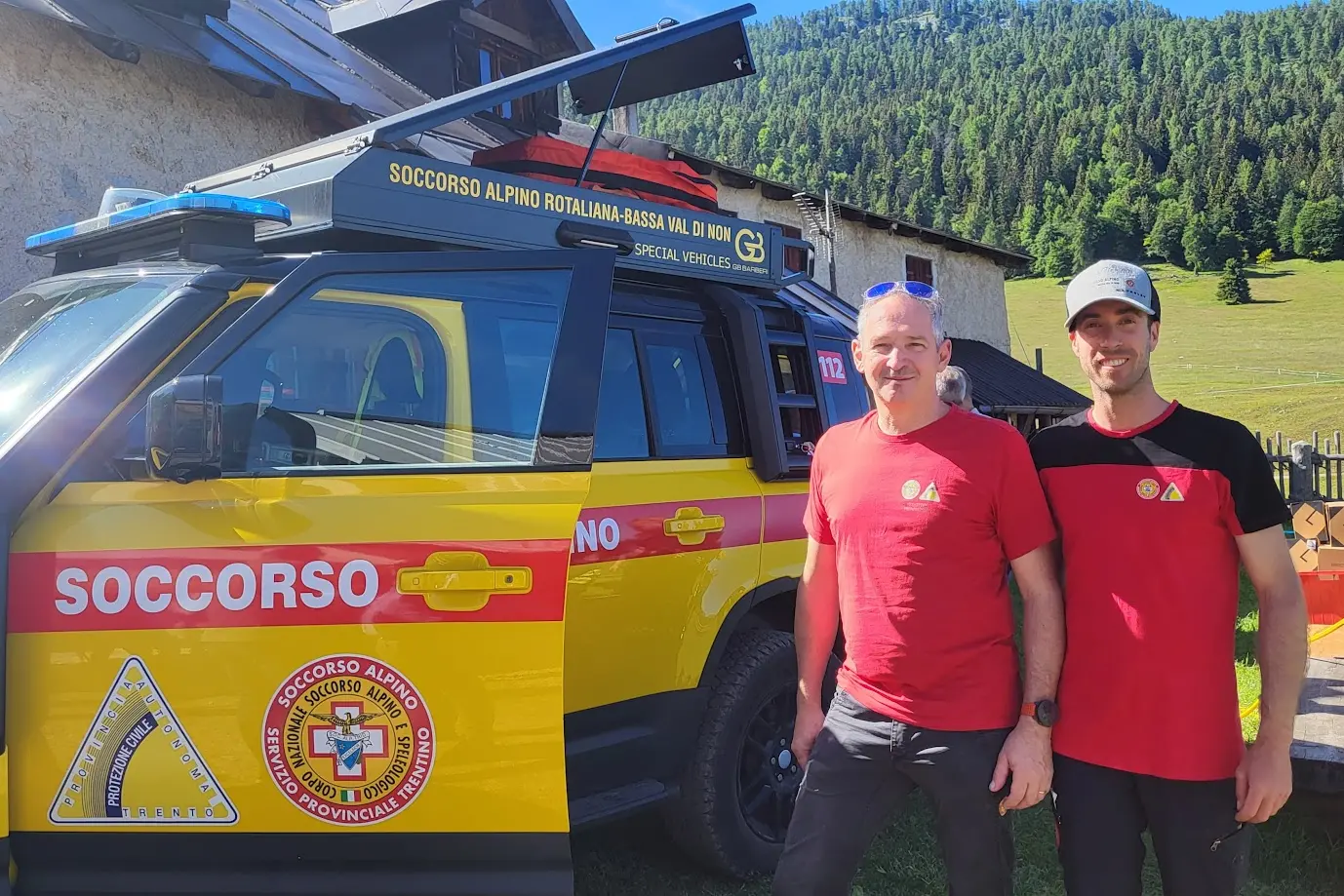 Soccorso alpino, presentato il nuovo fuoristrada per gli interventi in Rotaliana e Val di Non