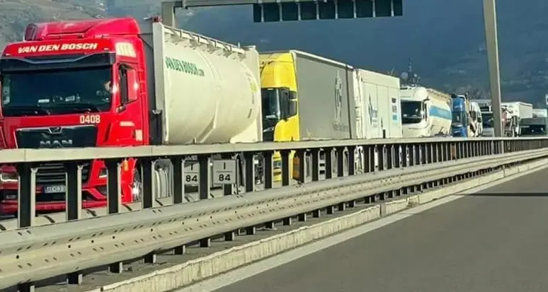 Pedaggi più cari sull'Autobrennero, gli autotrasportatori locali: «Le aziende del territorio non possono essere penalizzate»