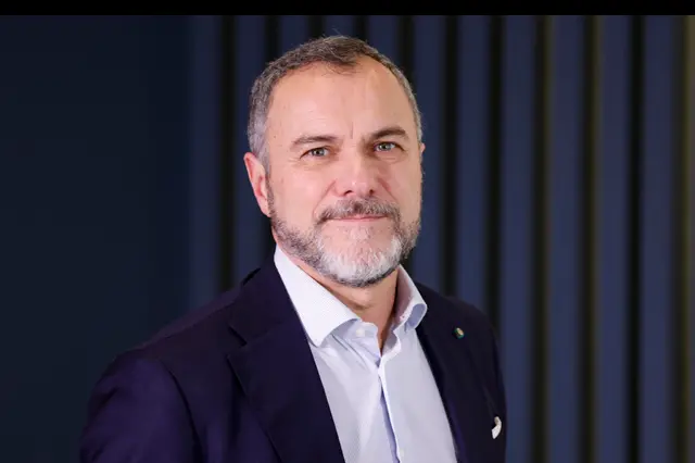 Gallo: \"A Napoli servono artisti che non presentino il cliché della città\"