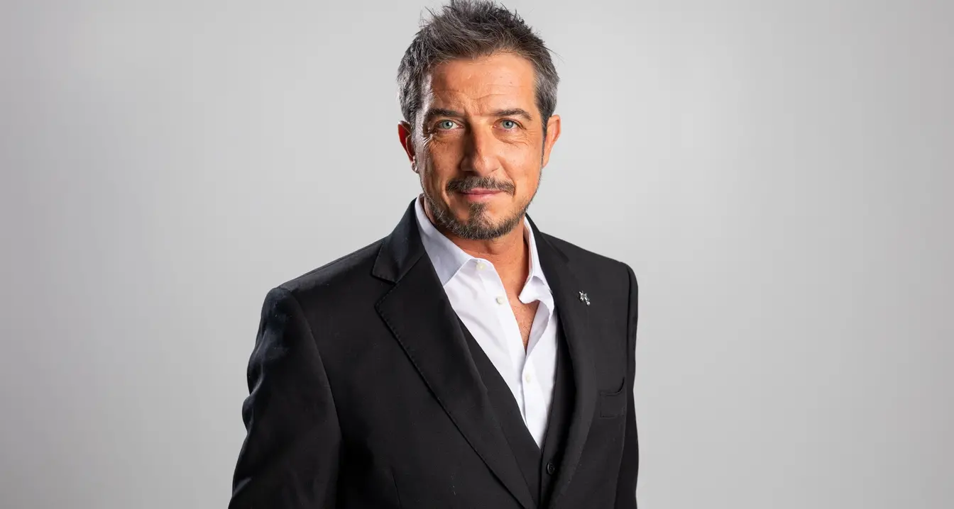 Paolo Ruffini risate ed emozioni nella leggerezza de \"Il babysitter\"