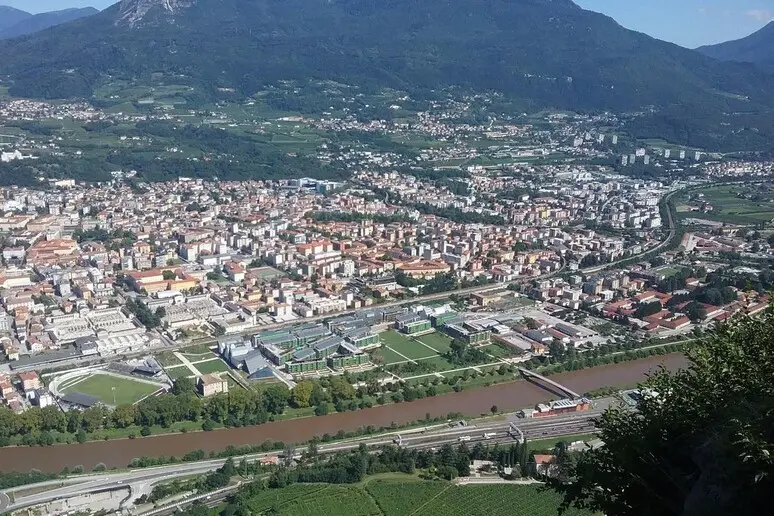 Trentino, imprese e sindacati uniti: servono risposte su casa e stipendi