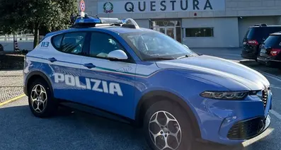 Rubano al supermercato e fuggono in bus: fermati a Trento dalla Polizia