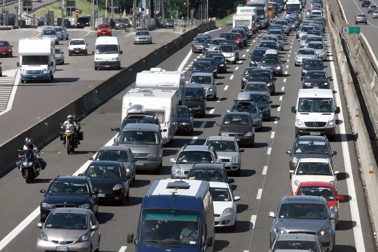 Incidente in A22 ad Affi: lunghe code e 5 feriti, tra cui un bimbo di 1 anno