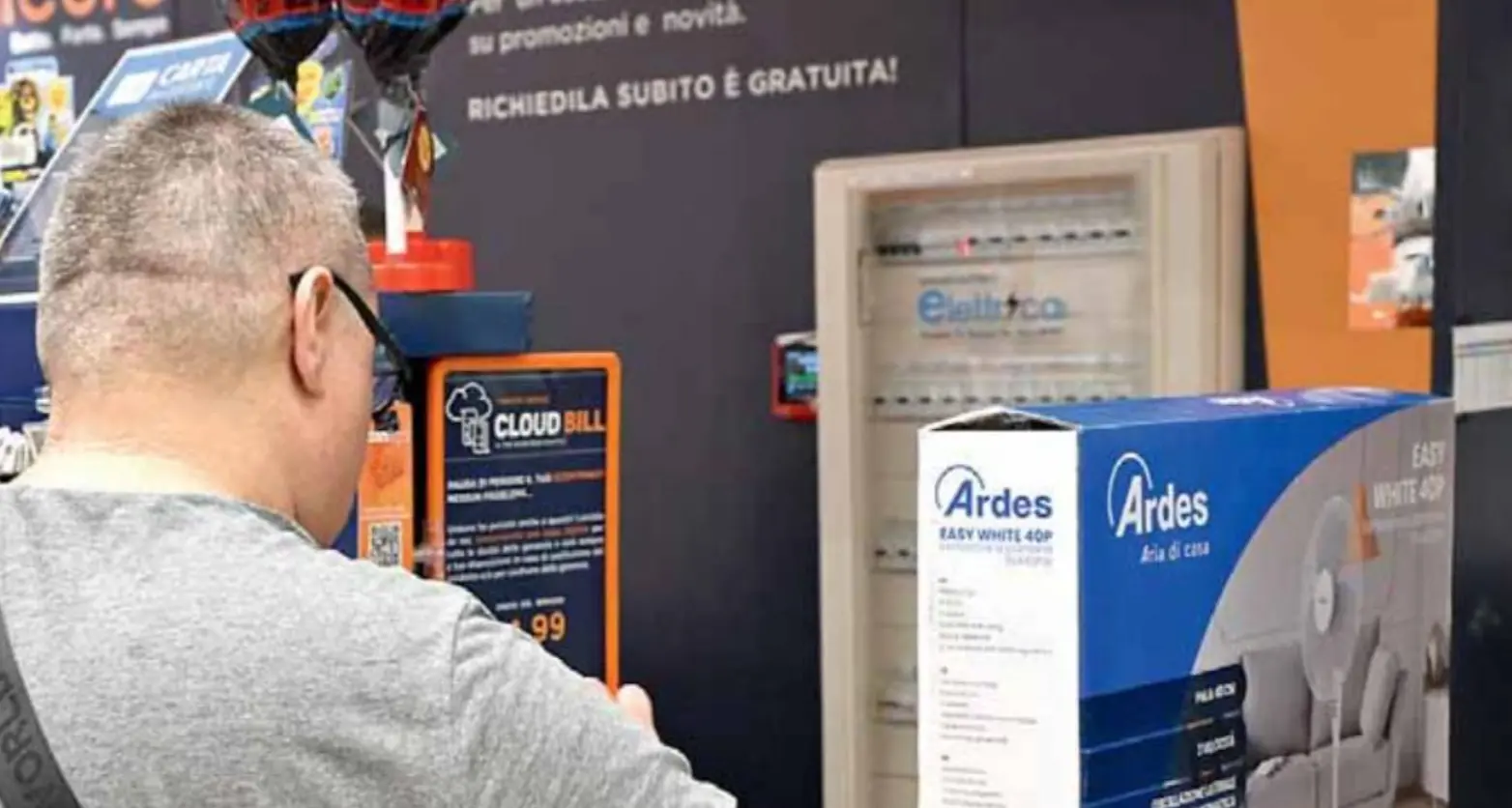 In fuga dal caldo: assalto ai negozi a caccia di condizionatori e ventilatori