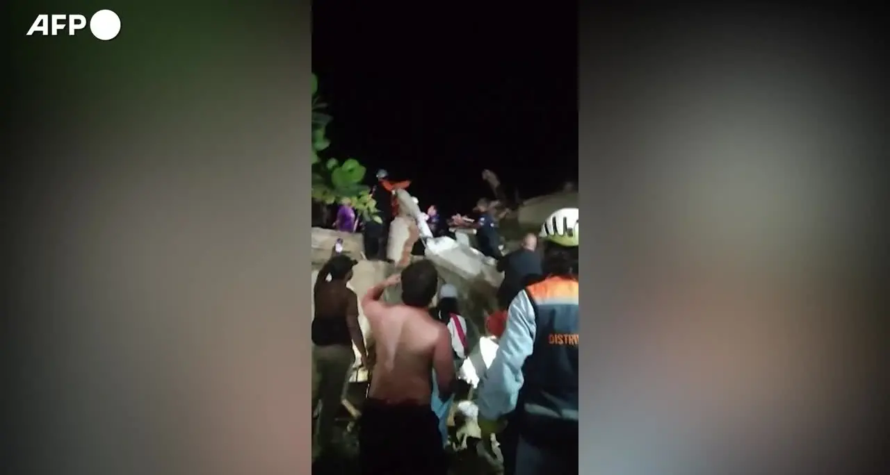 Terremoto in Venezuela, neonato estratto vivo dalle macerie