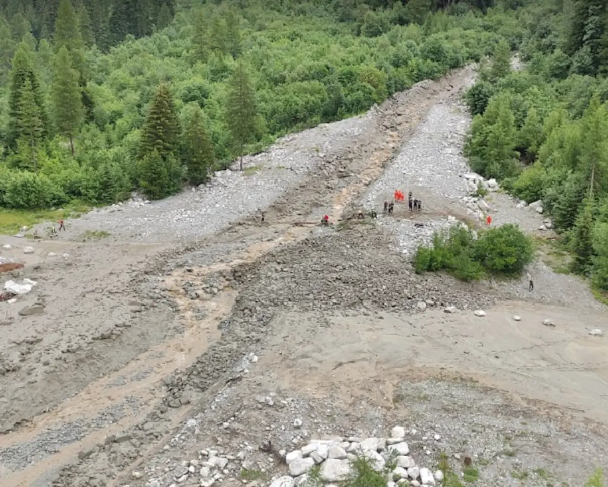Val Genova, il distacco a circa un km dal rifugio “Al Bedole”