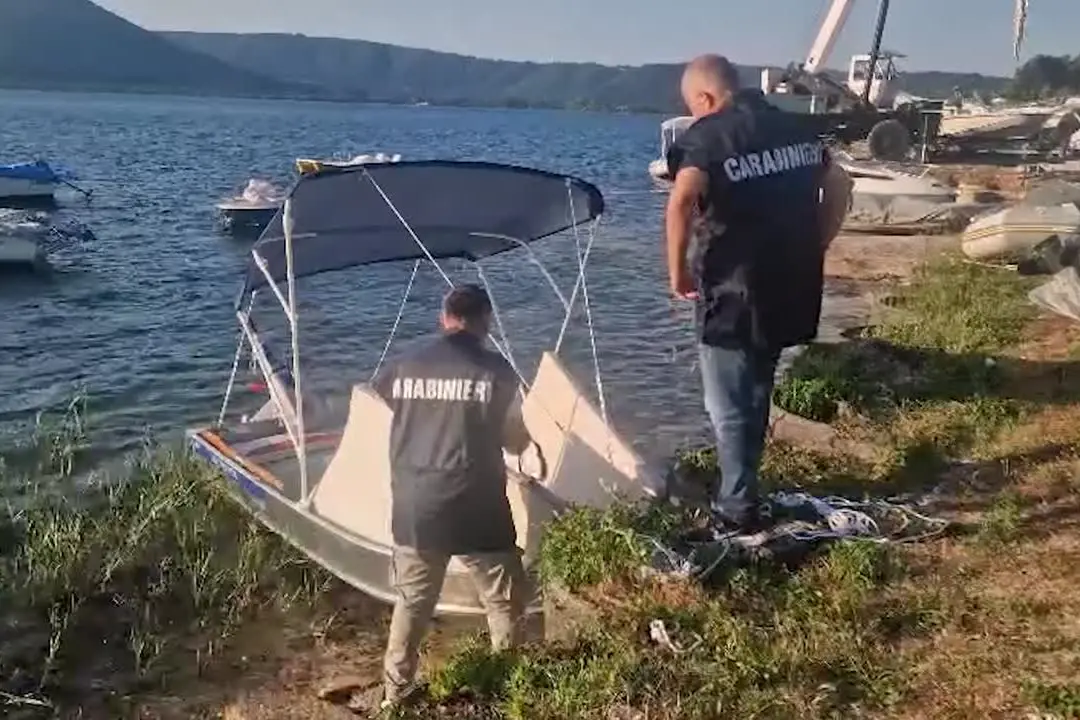 Proseguono le ricerche del marito della Roccella disperso nel lago di Vico