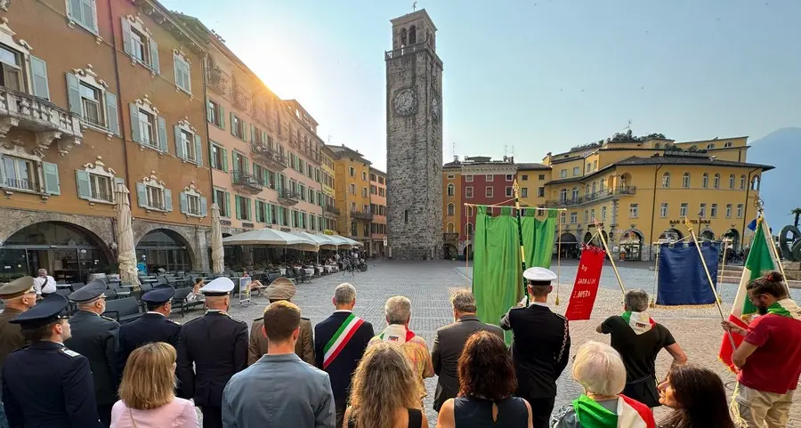 Arco, il cortile del municipio intitolato a Sandro Pertini