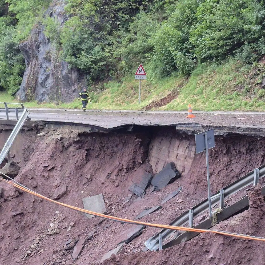 Caldo estremo e maltempo in Alto Adige: frane e smottamenti, decine di evacuati
