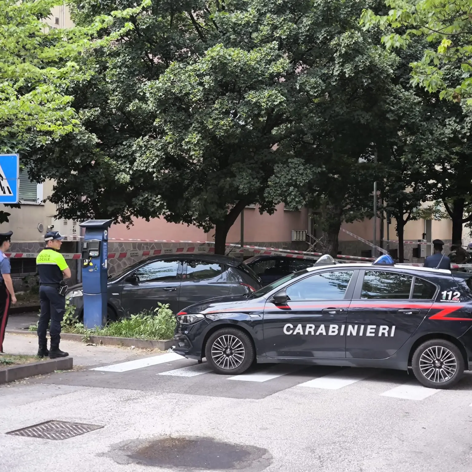 Trovano una granata al lago di Caldonazzo e la portano a casa: area transennata a Trento
