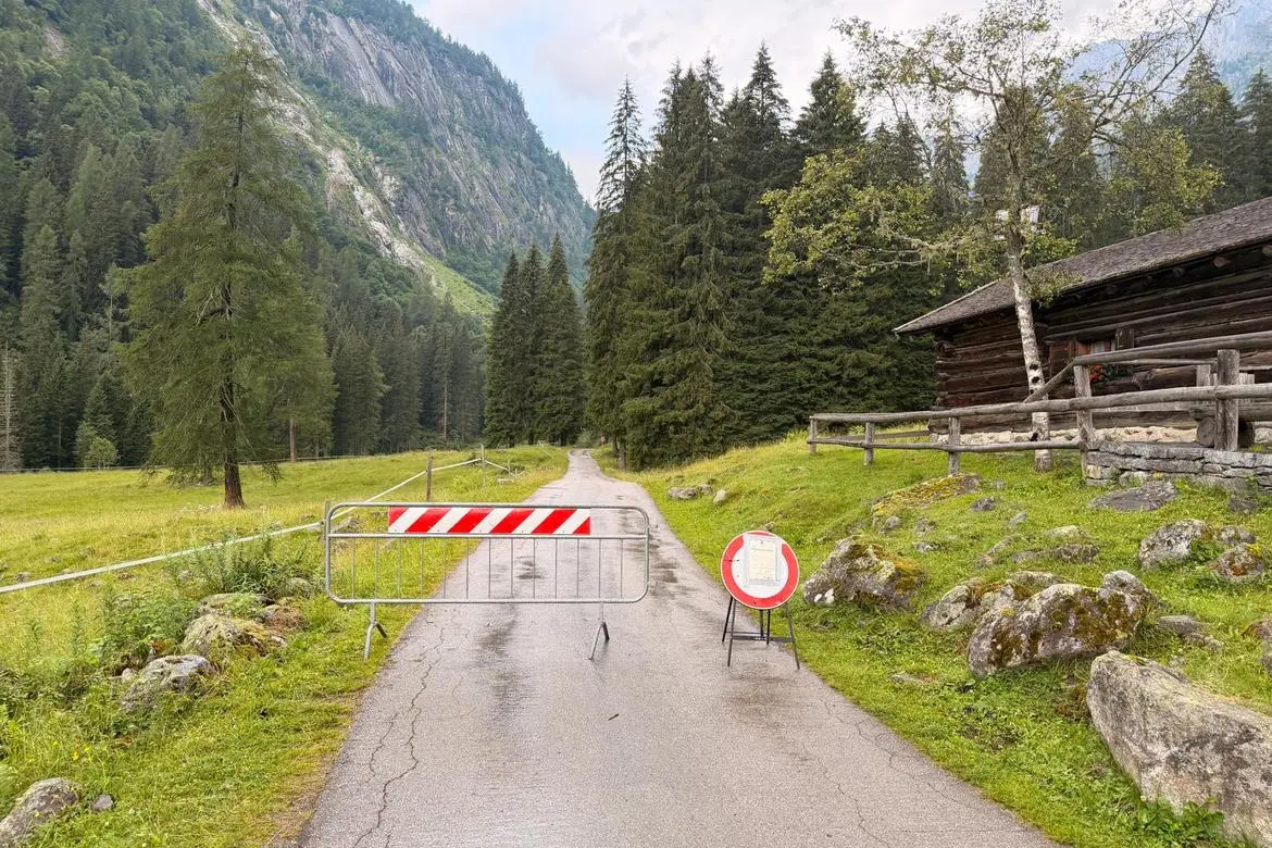 Val Genova, da giovedì 2 luglio riapre la strada: resta il monitoraggio meteo