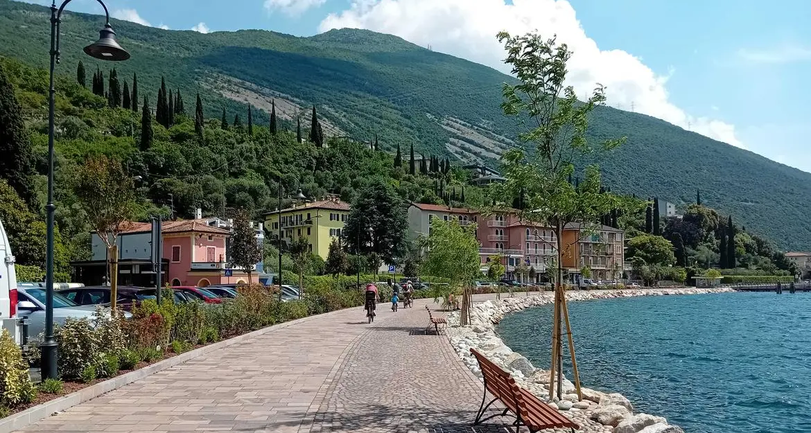 Ciclovia del Garda, inaugurati i nuovi tratti tra Torbole e Riva del Garda