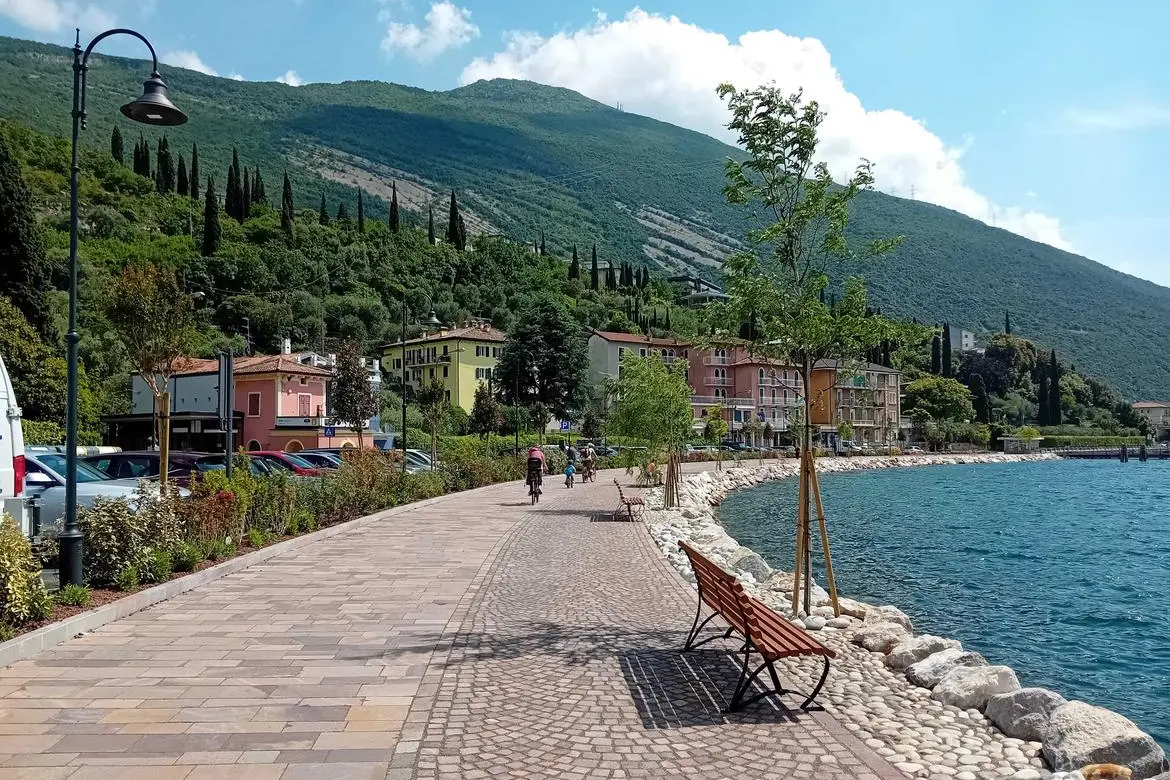 Ciclovia del Garda, inaugurati i nuovi tratti tra Torbole e Riva del Garda