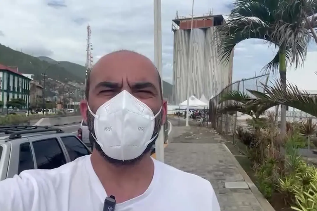 Venezuela, i silos al Porto di La Guaira si trasformano in obitorio