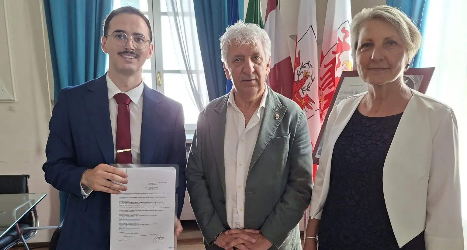 Raccolte 730 firme contro lo spostamento della farmacia di Civezzano