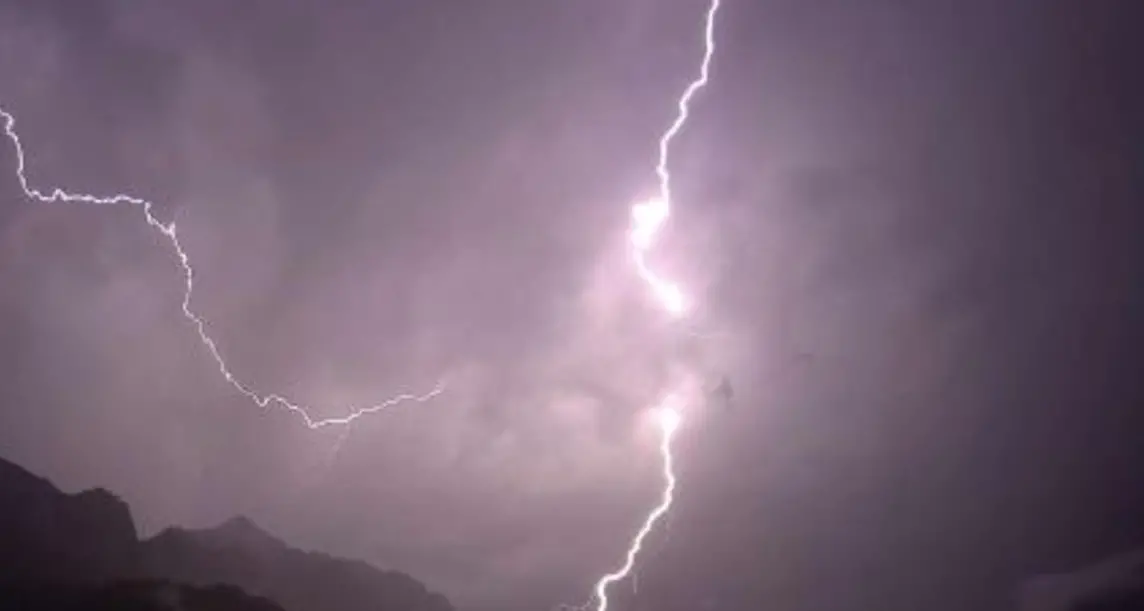 Allerta gialla per il maltempo in Trentino, arrivano vento e fulmini