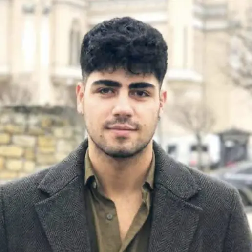 Samir Seddiqi trasforma il suo passato in una startup per l'integrazione