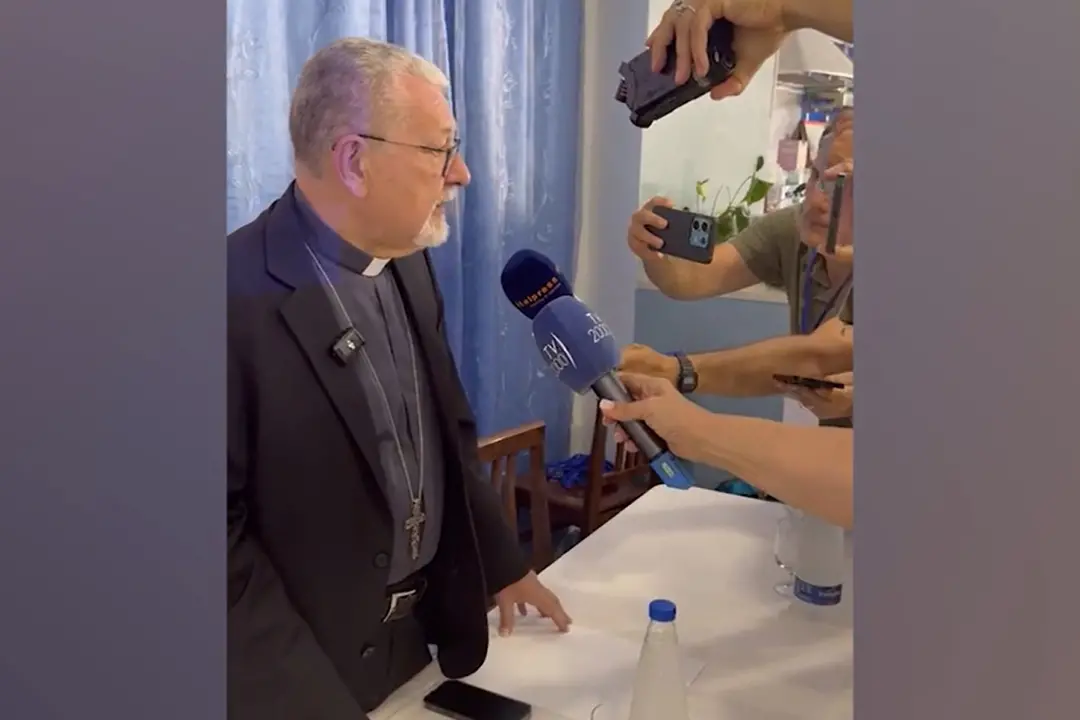 Migranti, l'arciv. Damiano: \"La dignità umana non anneghi nel Mediterraneo\"